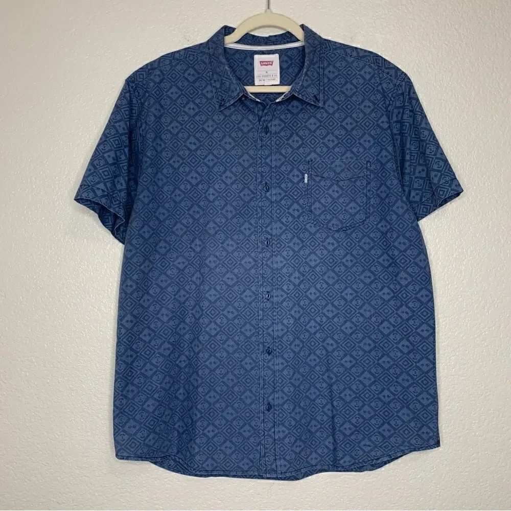NWOT Levi’s Men’s Blue Geometric Print Button Down Shirt, Size XL